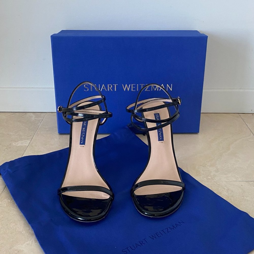 Merinda Sandal by Stuart Weitzman 🖤 - Picture 6 of 12